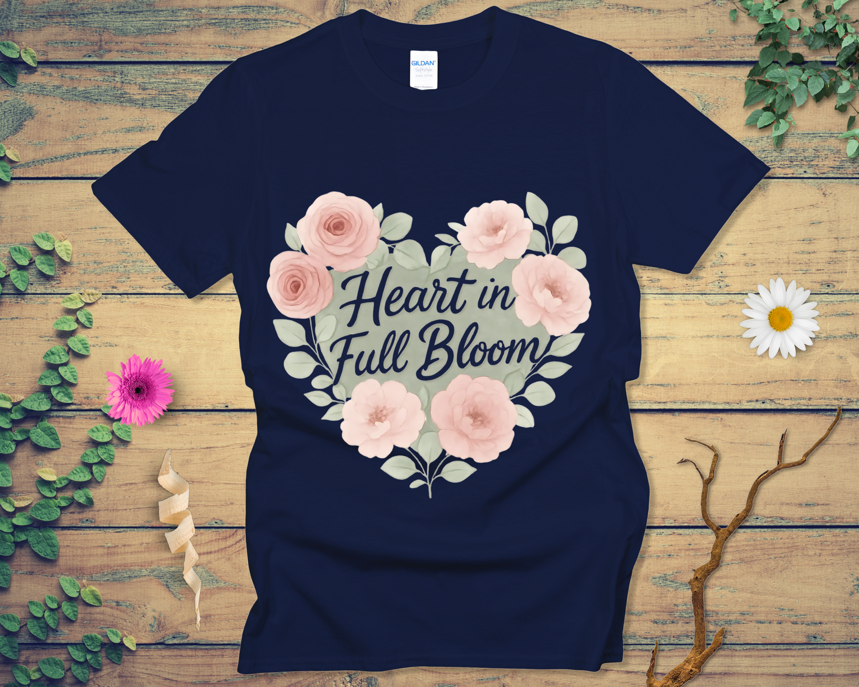 Full Bloom Heart Tee - LOST HUES